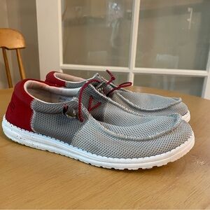 HEY DUDE Men’s 10 shoes.